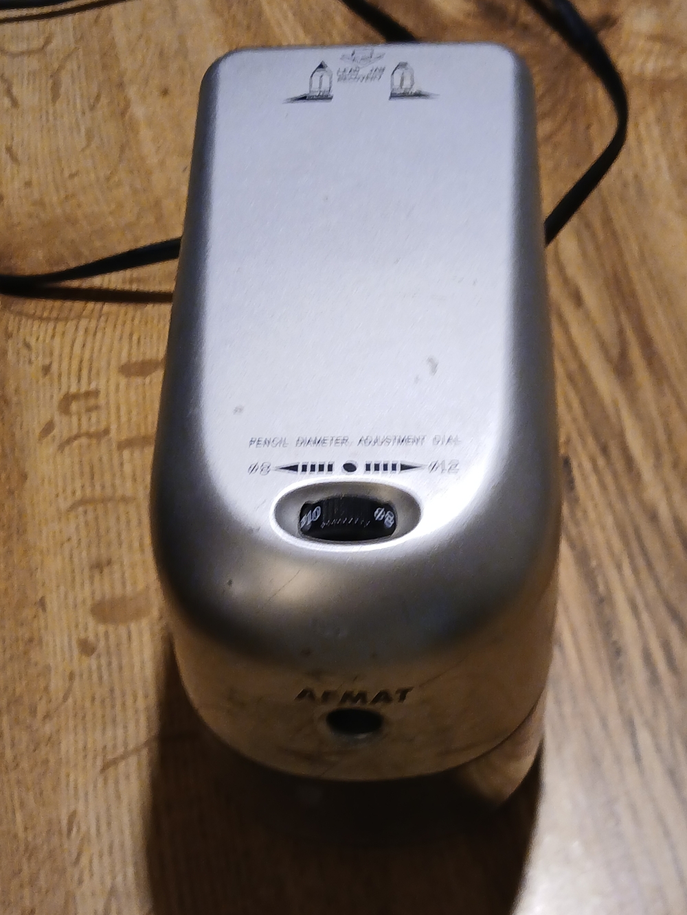 Aimat Silver Electric Pencil Sharpener - Sleek Desktop Sharpening